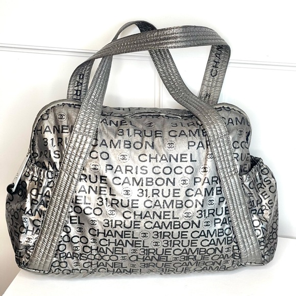 CHANEL Handbags - CHANEL Rue Cambon Bowler Hand Bag